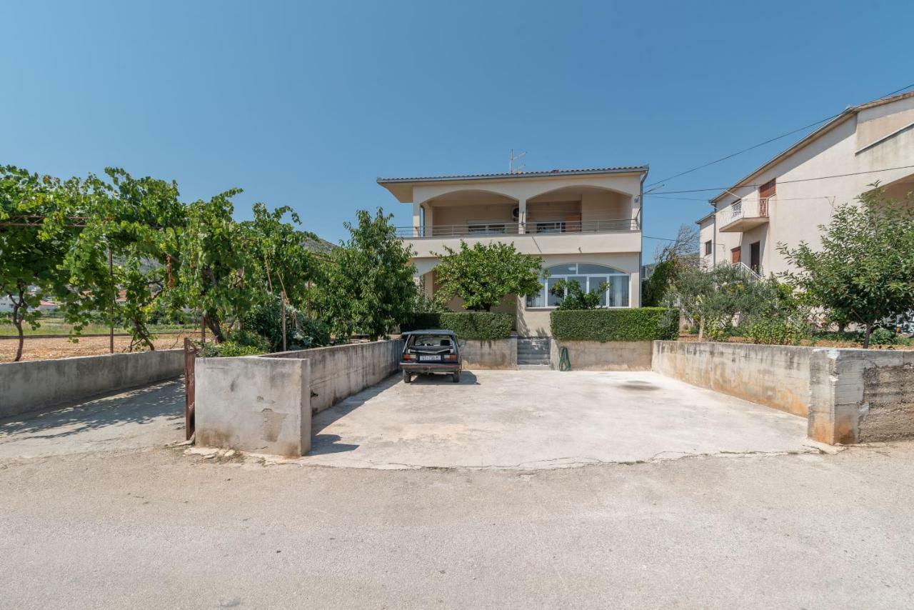 Apartma Niksi *